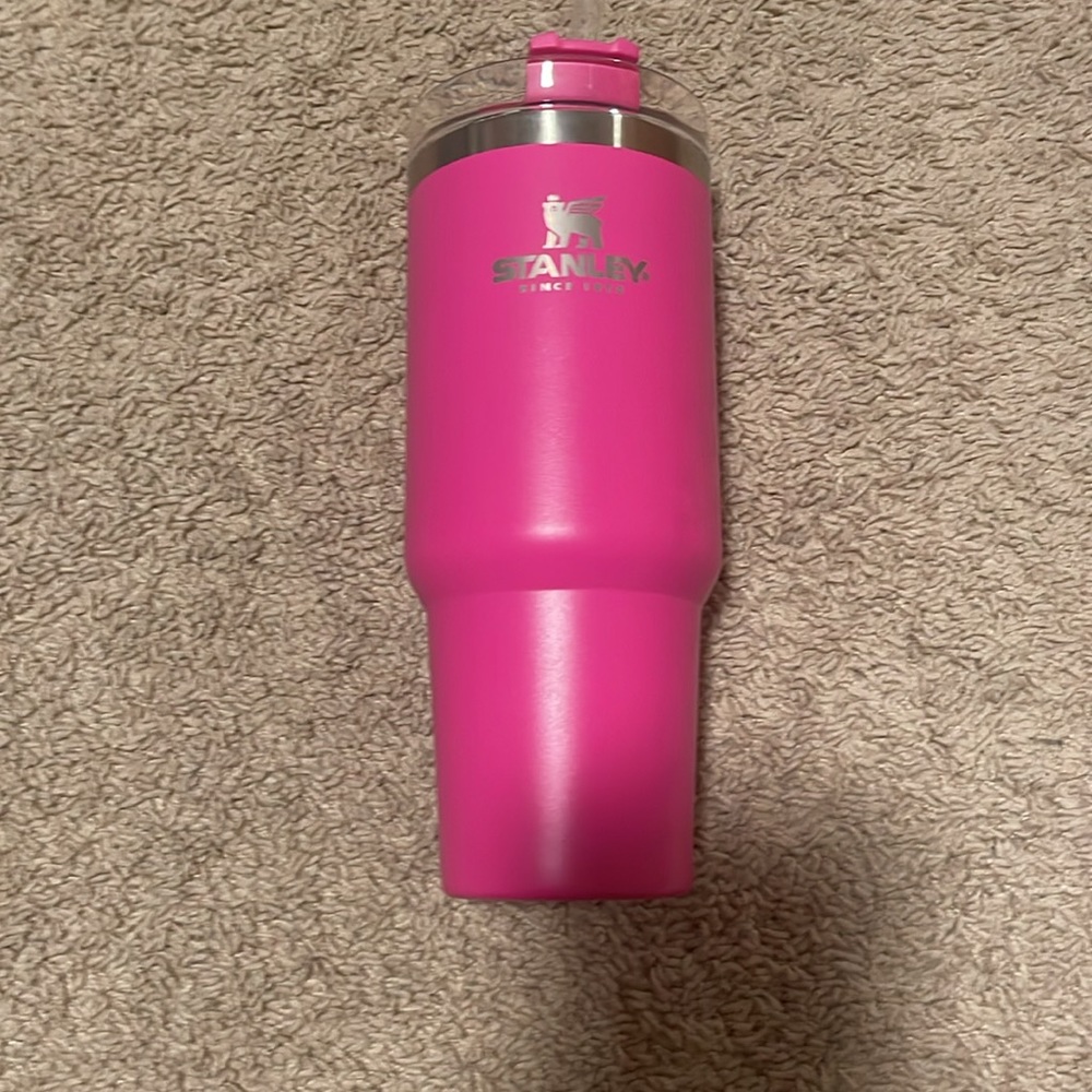 hot pink 30 oz brand new stanley